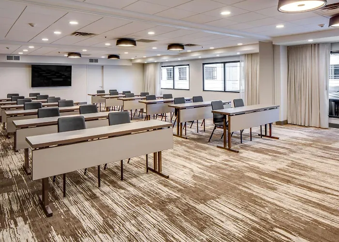 Doubletree By Hilton Hotel & Suites Jersey City