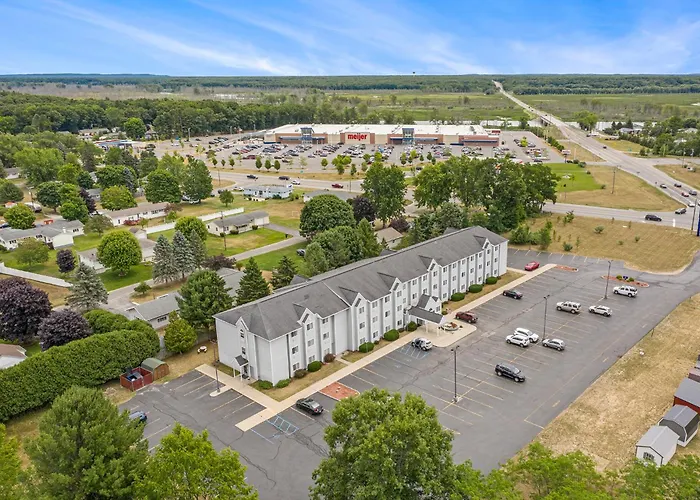 Microtel Inn And Suites Manistee