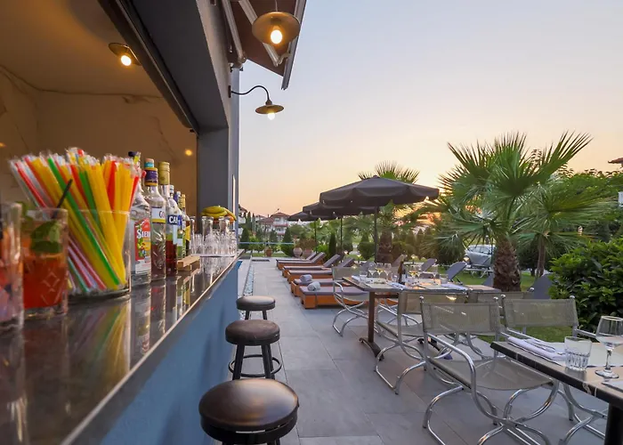 Hotel Yakinthos