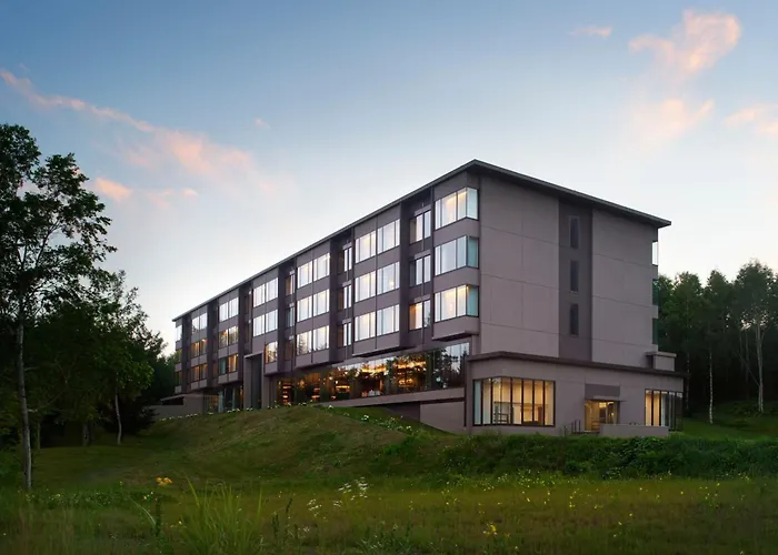Higashiyama Niseko Village, A Ritz-Carlton Reserve