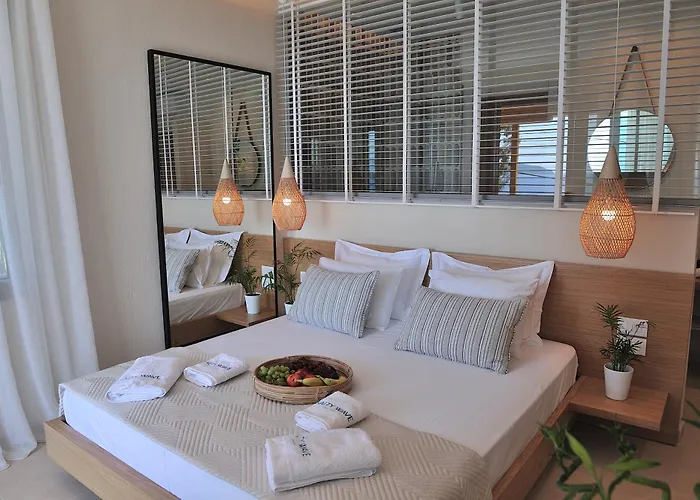 Salty Wave Suites