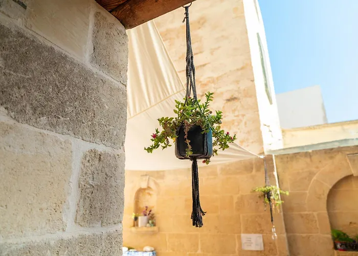 Laremi Gozo B&B
