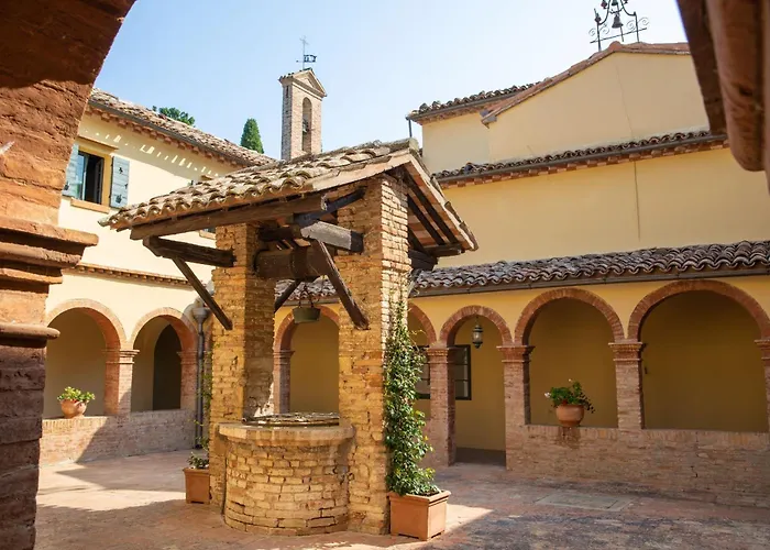 La Loggia Historic Resort - Albergo Diffuso