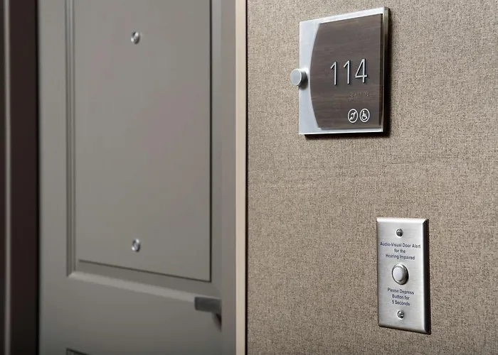 Homewood Suites By Hilton Louisville Airport