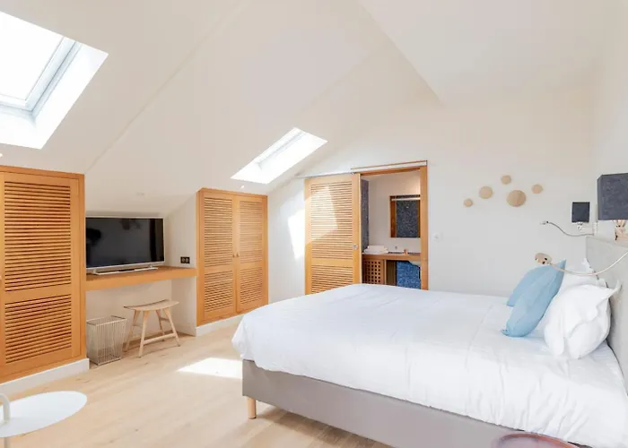 Residence Les Suites Du Port - By Le Saint Ferdinand
