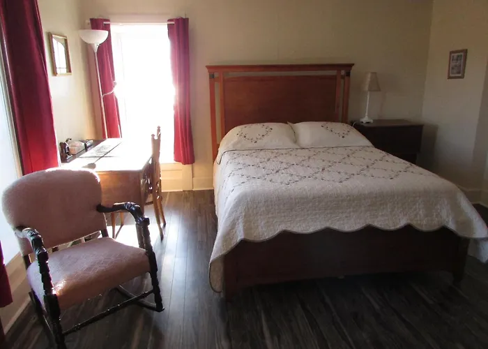 Marathon Hotel