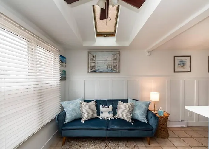 Two Cottages With Patios - Close To Beach