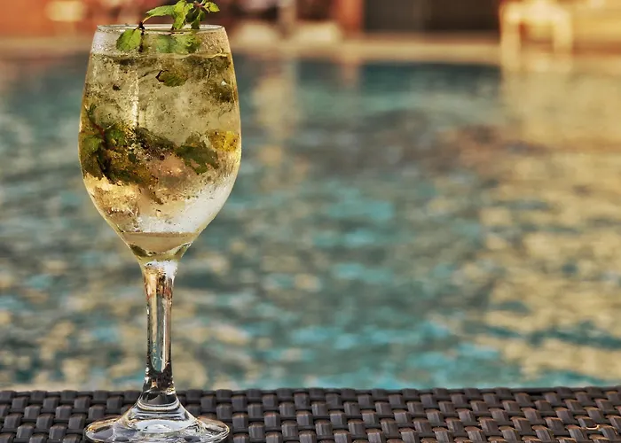 The Country Lodge Hotel