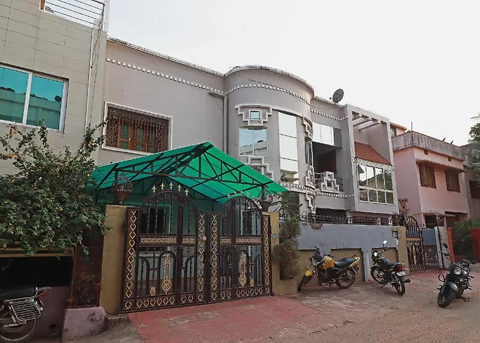 Hotel O Omm Sai Plaza