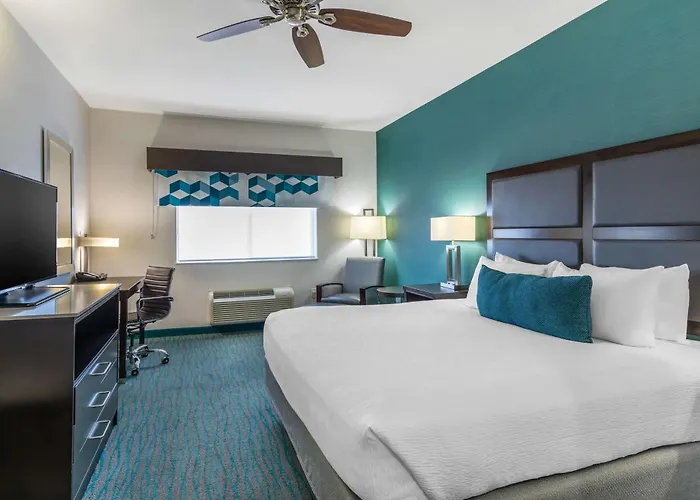 Best Western Plus Taft Inn