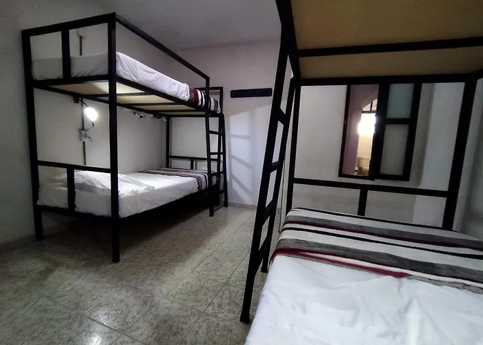 Hotel & Hostal Santuario