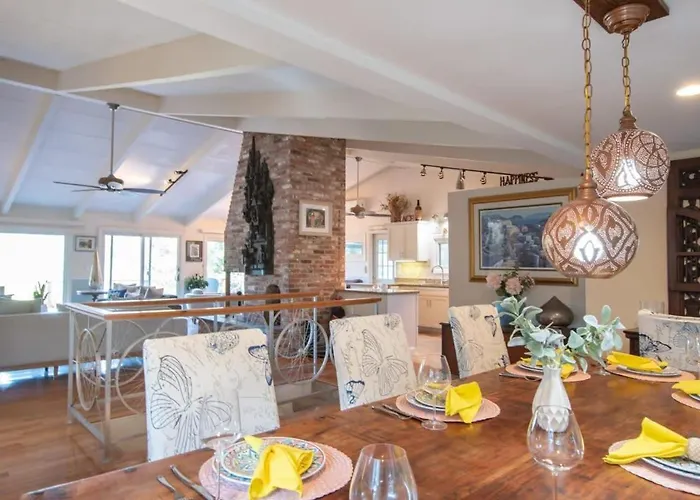 Waterfront Home With Hot Tub Firepit And Game Room