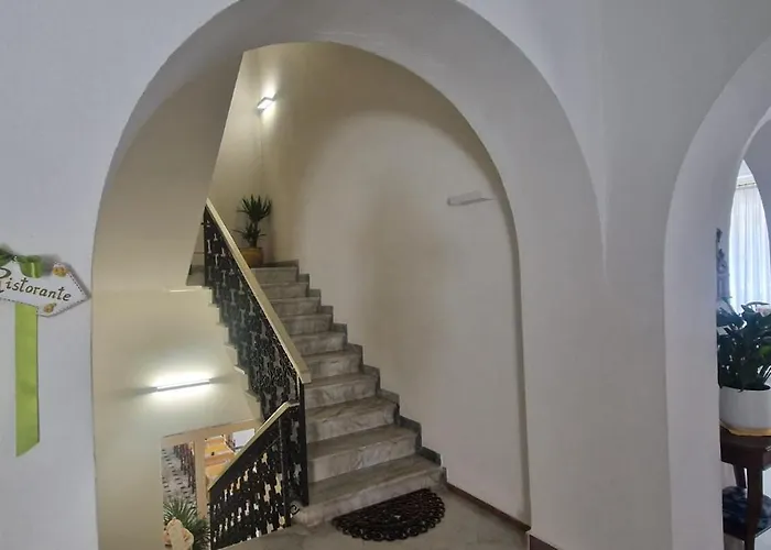 Hotel Dora