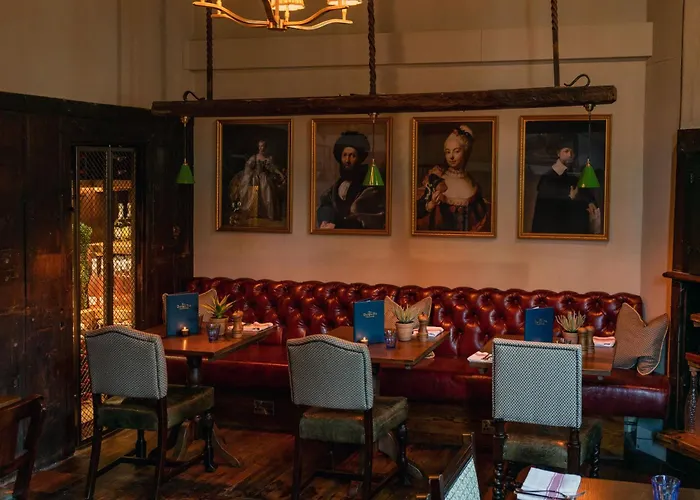 The George Inn & Plaine