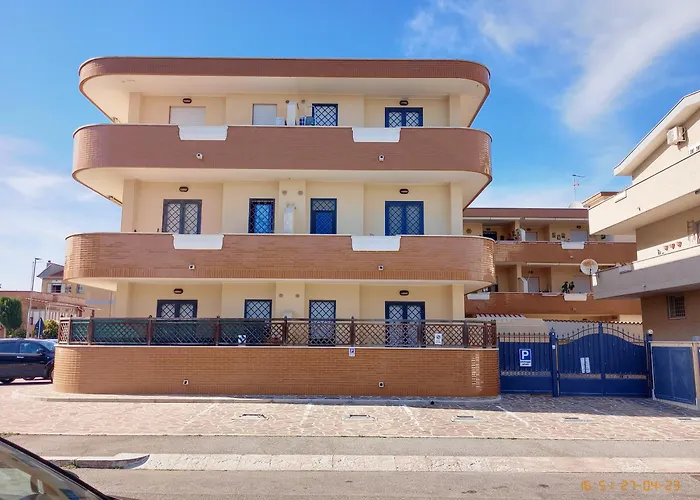 Summer&Winter Home By The Sea