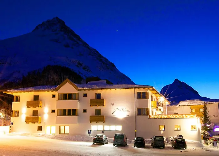 Berghotel Rasis