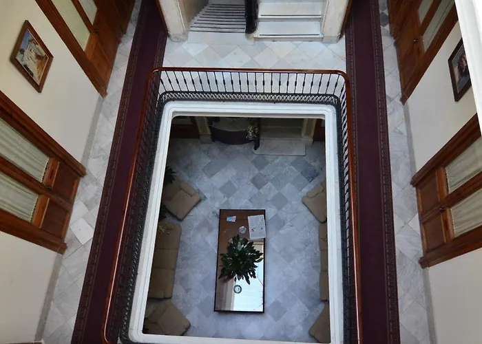 Nuevo Hotel