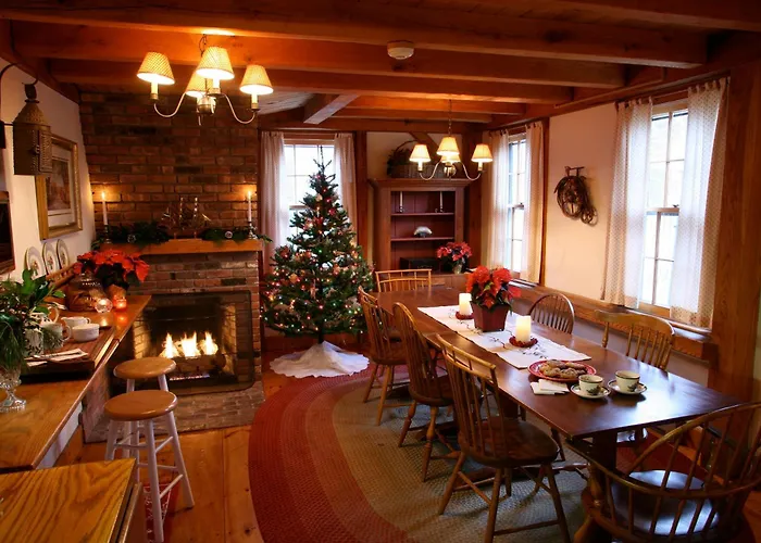 Seven Sea Street Inn