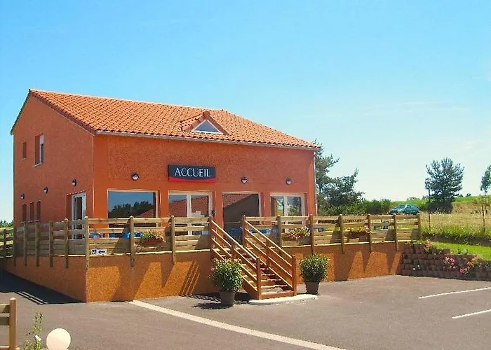 Hotel Cantal Cottages