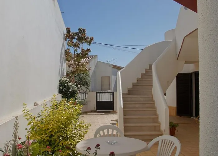 Apartamentos E Quartos Atalaia