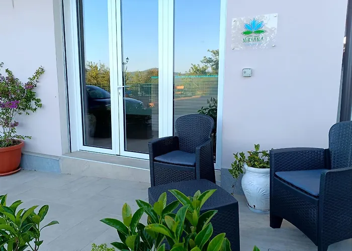 Nirvana Bed And Breakfast Experience