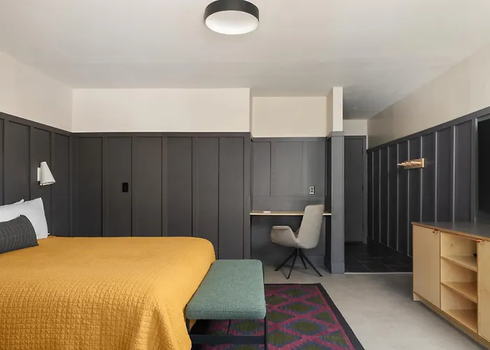 The Coachman Hotel
