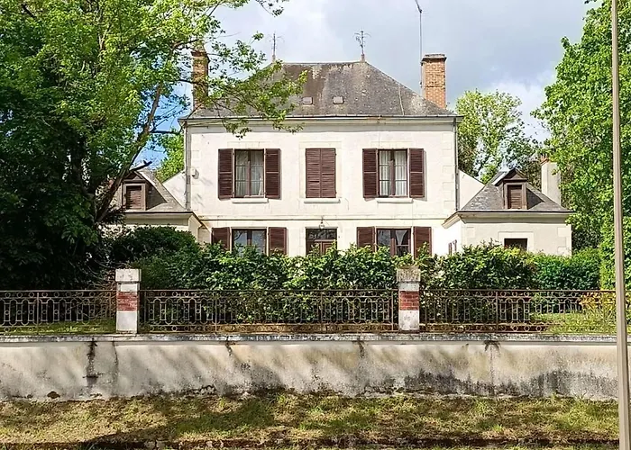 VILLA ESPERANZA Suite de plain-pied, indépendante, 1 à 4 personnes proche Zoo de Beauval et châteaux de La Loire