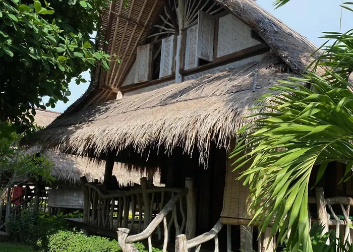 Flower Bud Bungalow Balangan
