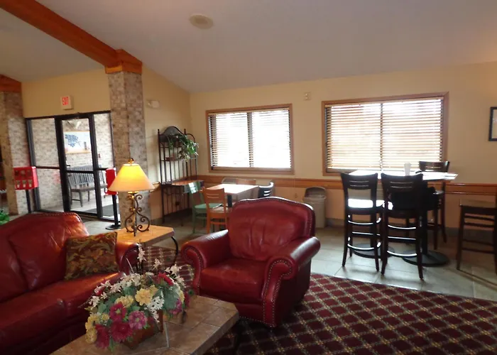 Baymont By Wyndham Lakeville