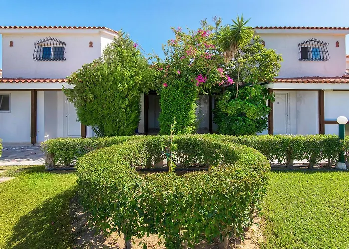 Elefteria Apts & Suites