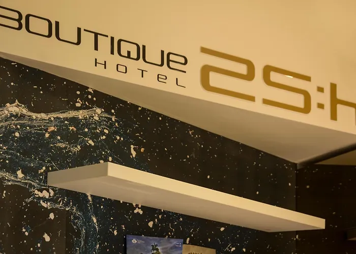 Boutique 25H By Eva Stay 018