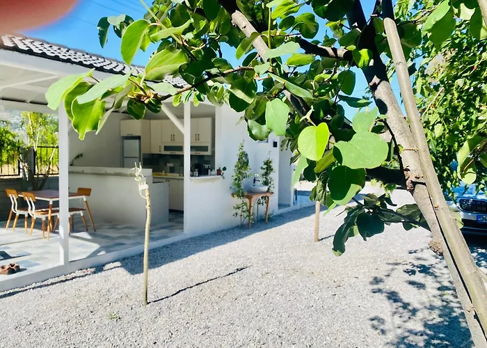 Airport Blue Eye Apartment: Convenient Dalaman Stopover
