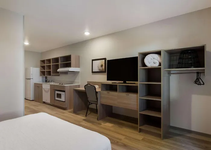 Woodspring Suites Olympia - Lacey