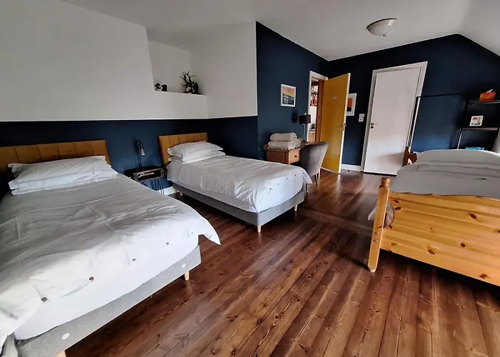 Heir Island House