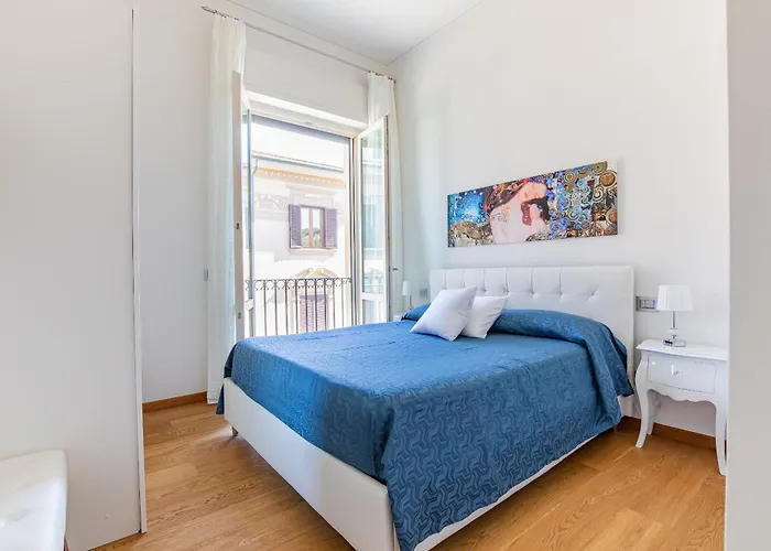 Elena House Apartments