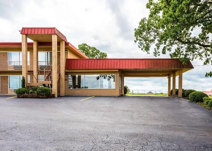 Days Inn By Wyndham Batesville Ar