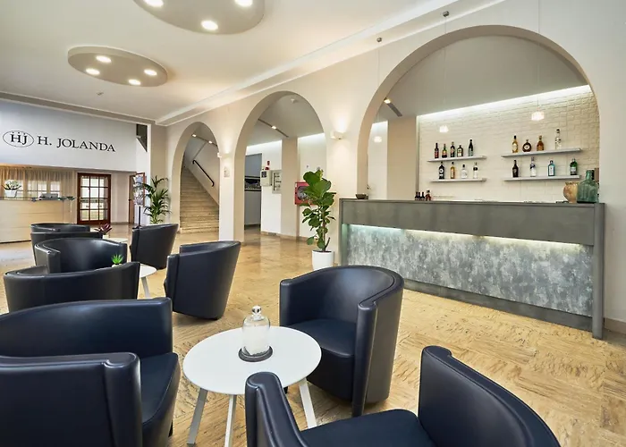 Hotel Jolanda