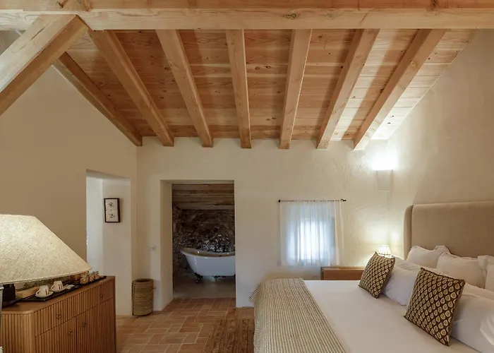 Hotel Castell De Vallgornera