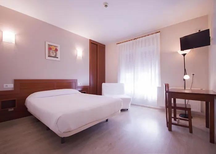U-Hotel Dario Lugo