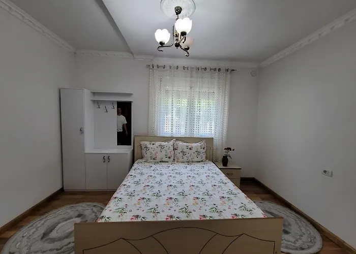 Mira'S Room