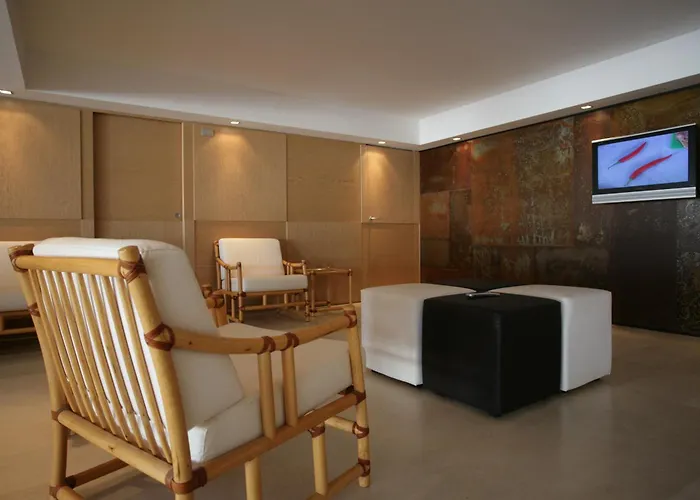 Gfh - Hotel Ruhig