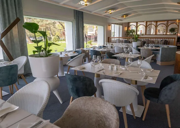 Best Western Plus Le Roof Vannes Bord de Mer