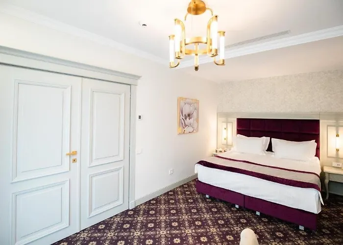 Hotel Foisorul Cu Flori