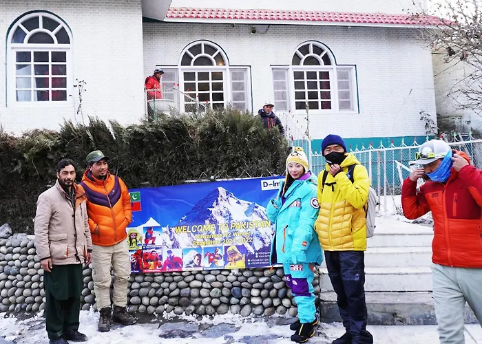 Hotel Dewanekhas Skardu