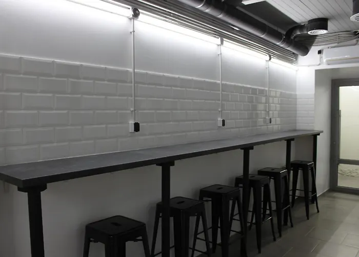Av-3 Capsule Hotel