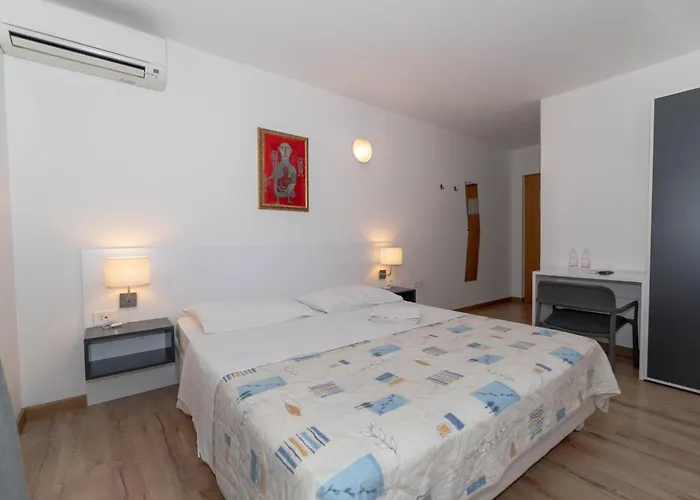 Hotel Paquito