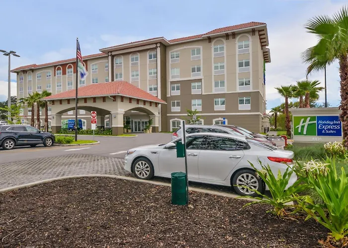 Holiday Inn Express & Suites - St. Petersburg - Madeira Beach By Ihg