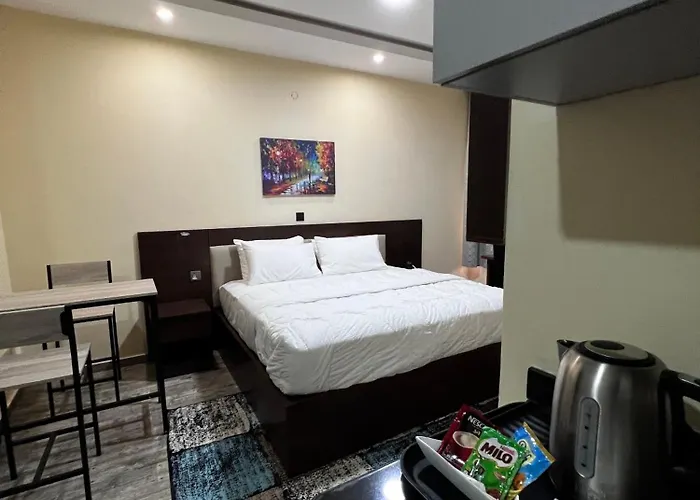 Fragrance Apartments And Suites