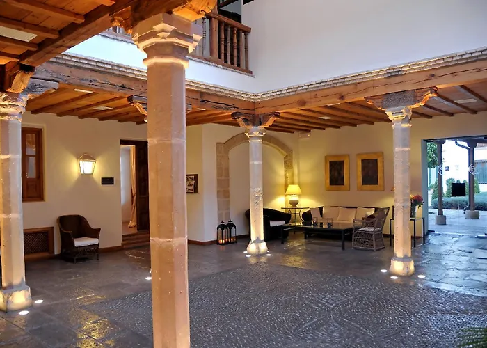 Hotel Puerta De La Luna