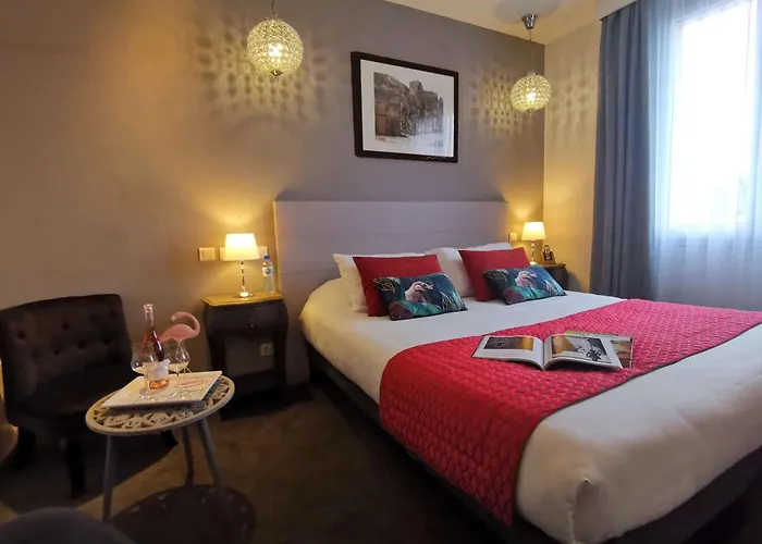 Brit Hotel Acacias